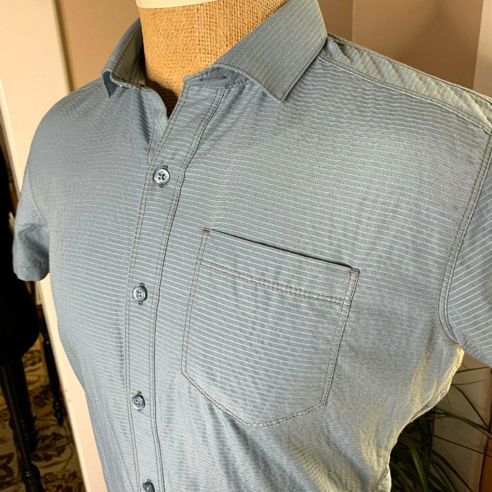 Kuhl Mens Blue Lightweight Short Sleeve Button Up Shirt Size Small